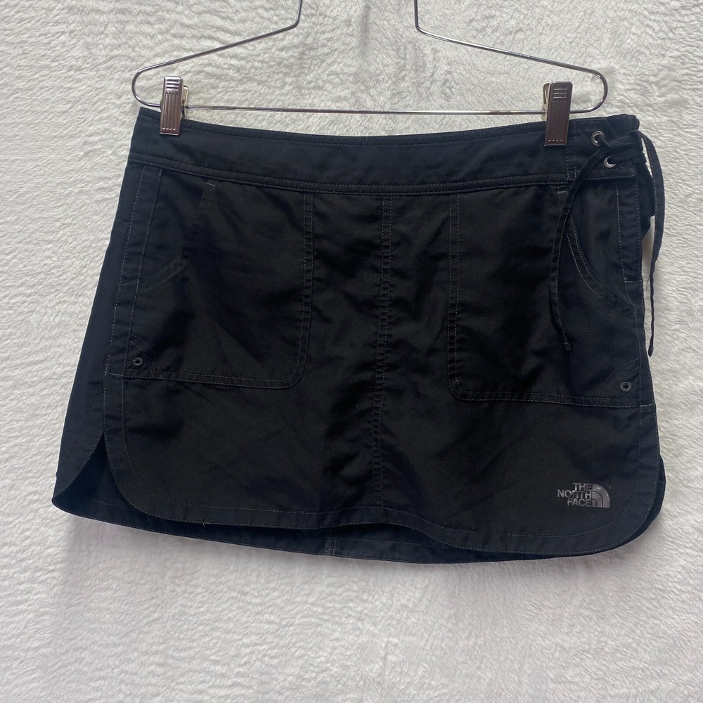 The North Face Skirt Skort Women 8 Black Outdoor Athleisure Hiking Travel Biking